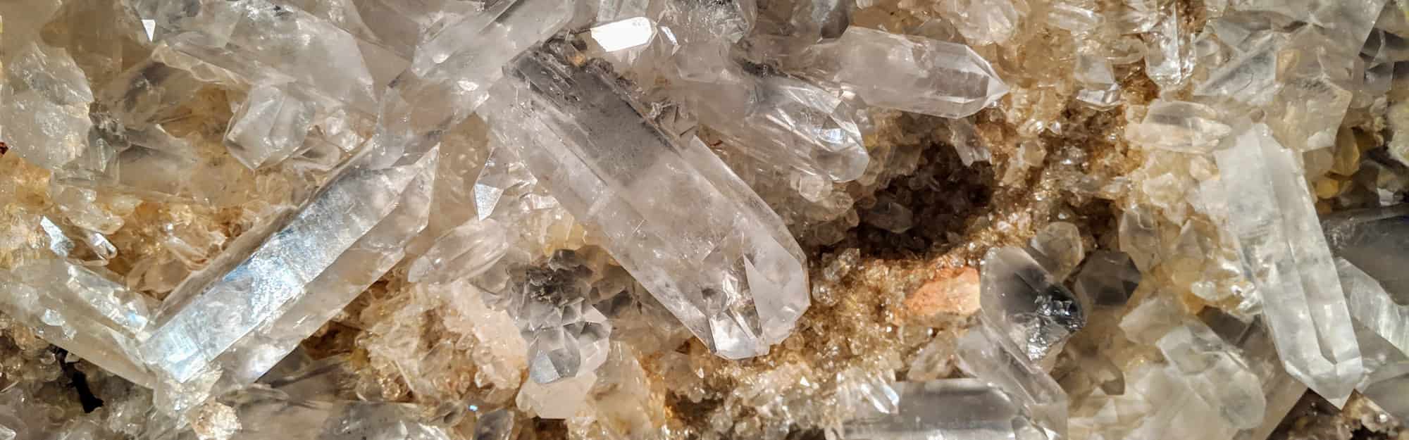 precious-vs-semi-precious-gemstones-carelle