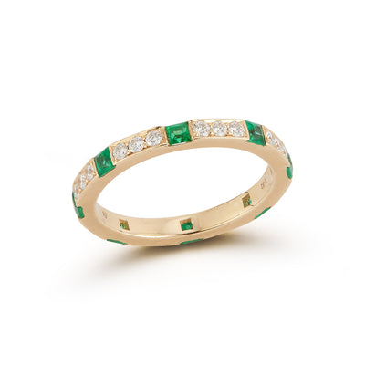 Moderne Emerald and Diamond Eternity Band