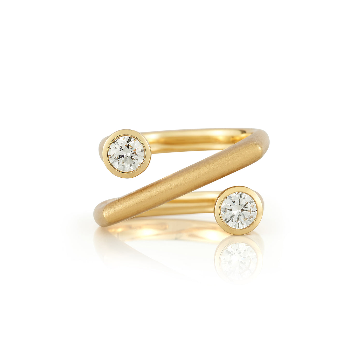 Whirl Diamond Spotlight Ring