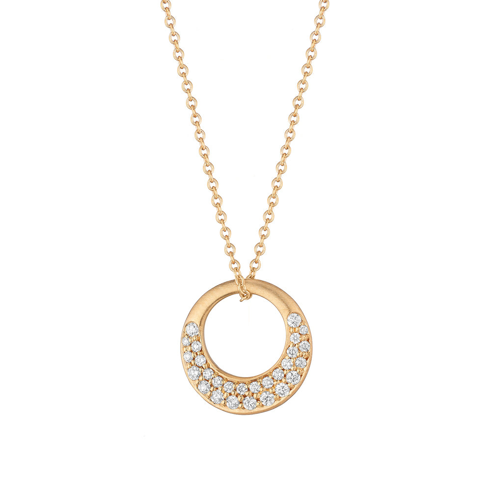 Diamond Pave Interlinks Pendant in Rose Gold